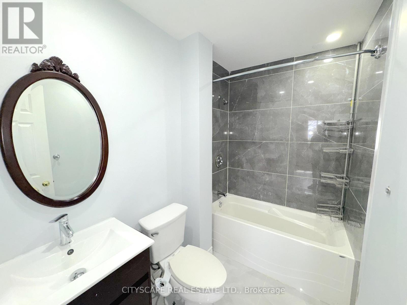 5014 Rundle Court, Mississauga, Ontario  L5M 4A3 - Photo 26 - W12912936