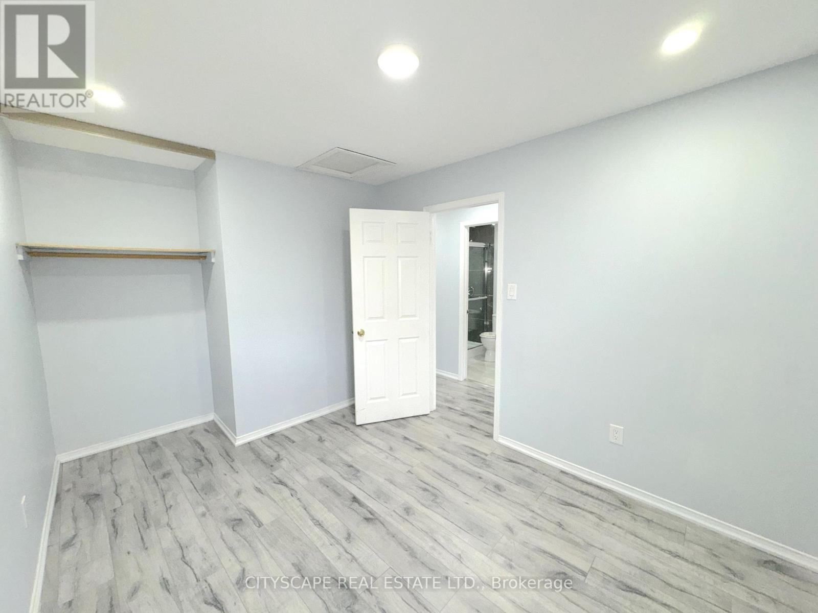 5014 Rundle Court, Mississauga, Ontario  L5M 4A3 - Photo 29 - W12912936