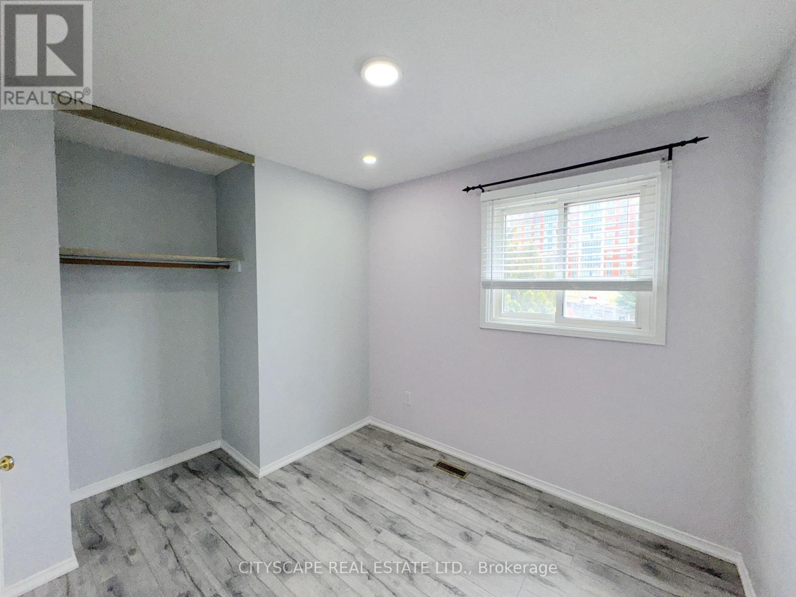 5014 Rundle Court, Mississauga, Ontario  L5M 4A3 - Photo 32 - W12912936