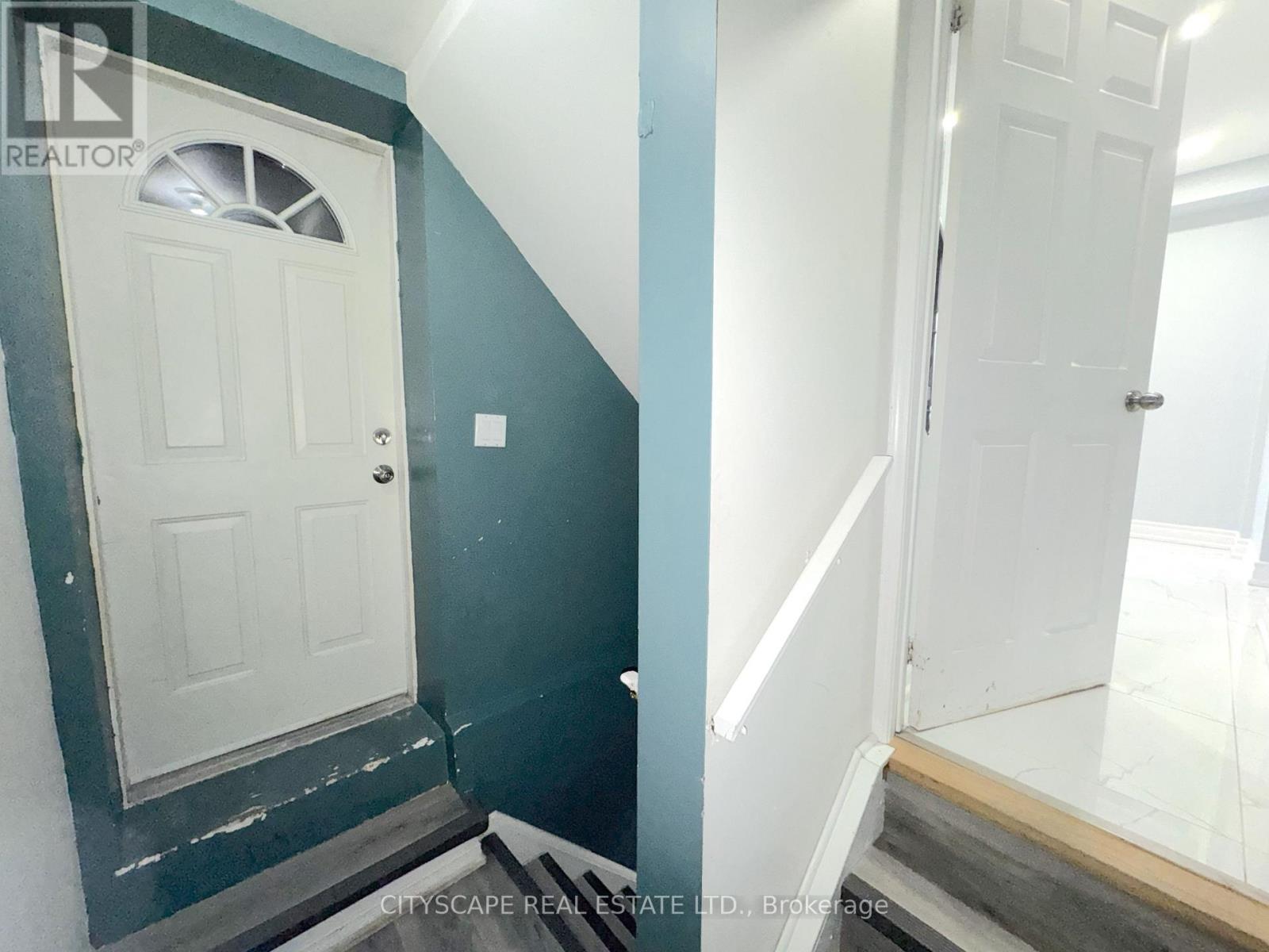 5014 Rundle Court, Mississauga, Ontario  L5M 4A3 - Photo 33 - W12912936