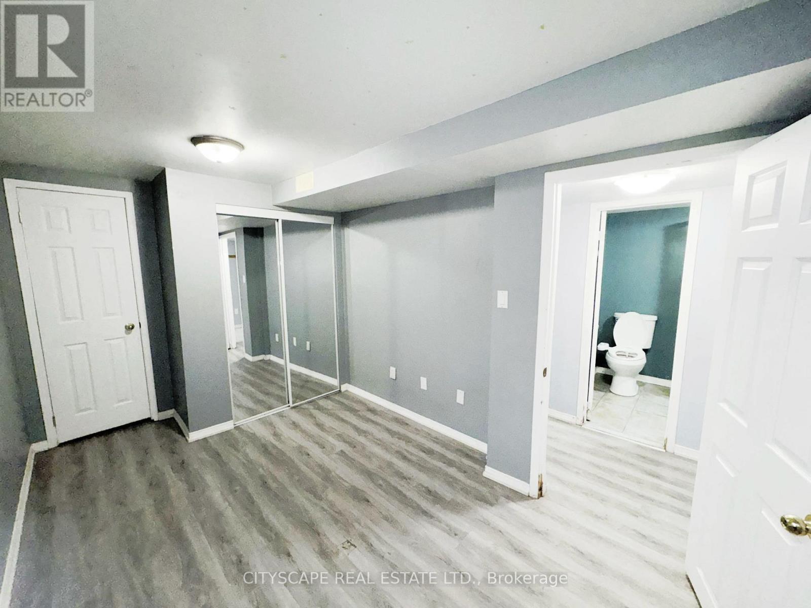 5014 Rundle Court, Mississauga, Ontario  L5M 4A3 - Photo 37 - W12912936