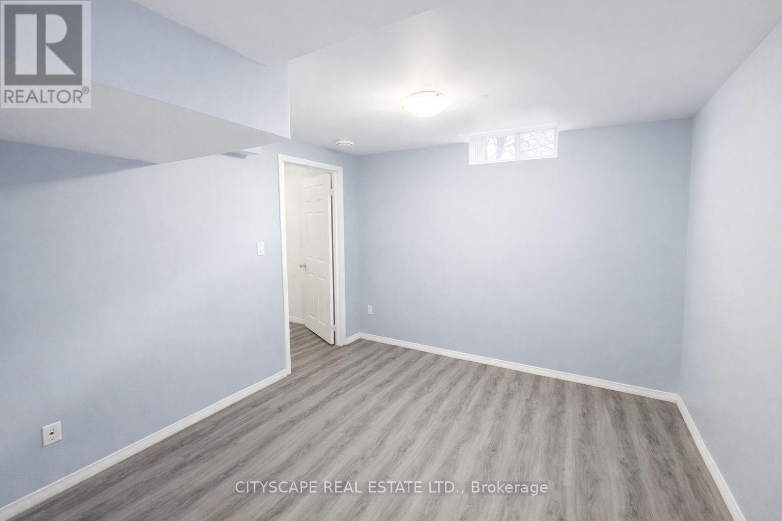 5014 Rundle Court, Mississauga, Ontario  L5M 4A3 - Photo 40 - W12912936