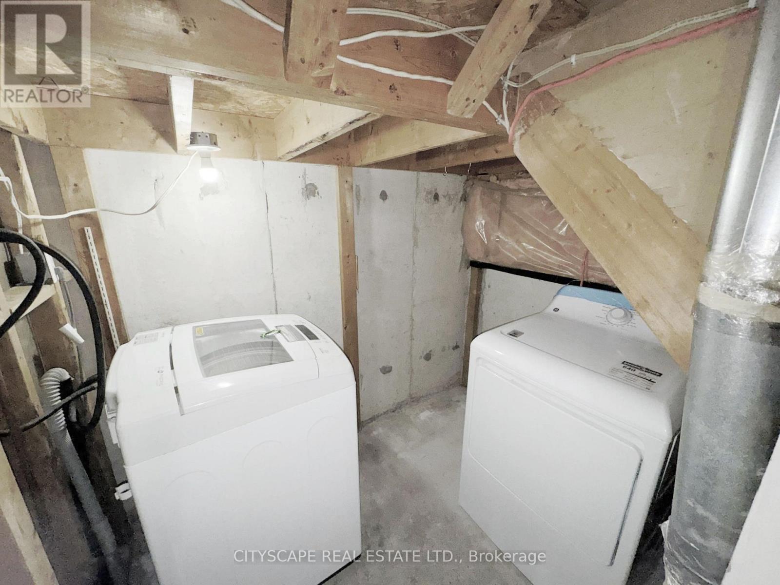 5014 Rundle Court, Mississauga, Ontario  L5M 4A3 - Photo 44 - W12912936