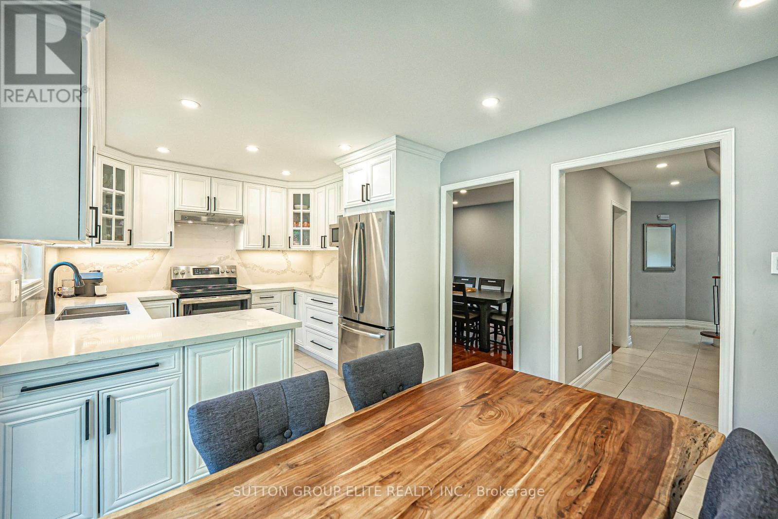 298 Fredericksburg Court, Mississauga, Ontario  L4Z 2T2 - Photo 15 - W12912968