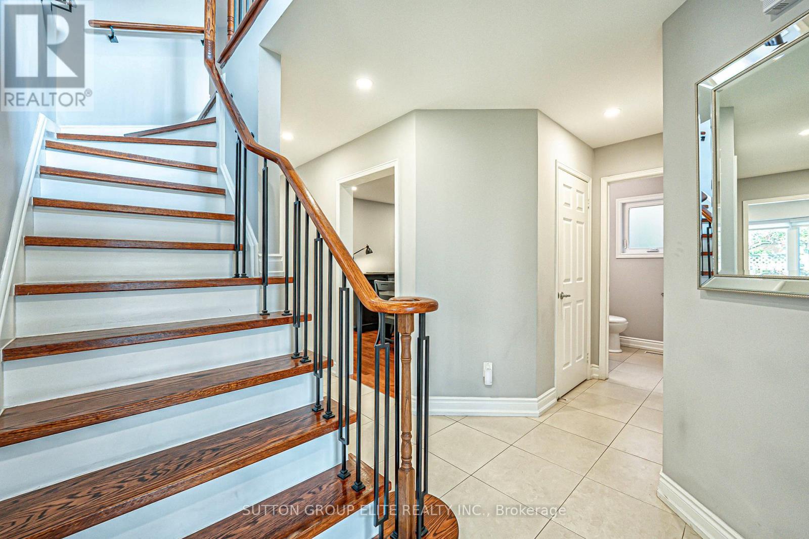 298 Fredericksburg Court, Mississauga, Ontario  L4Z 2T2 - Photo 18 - W12912968