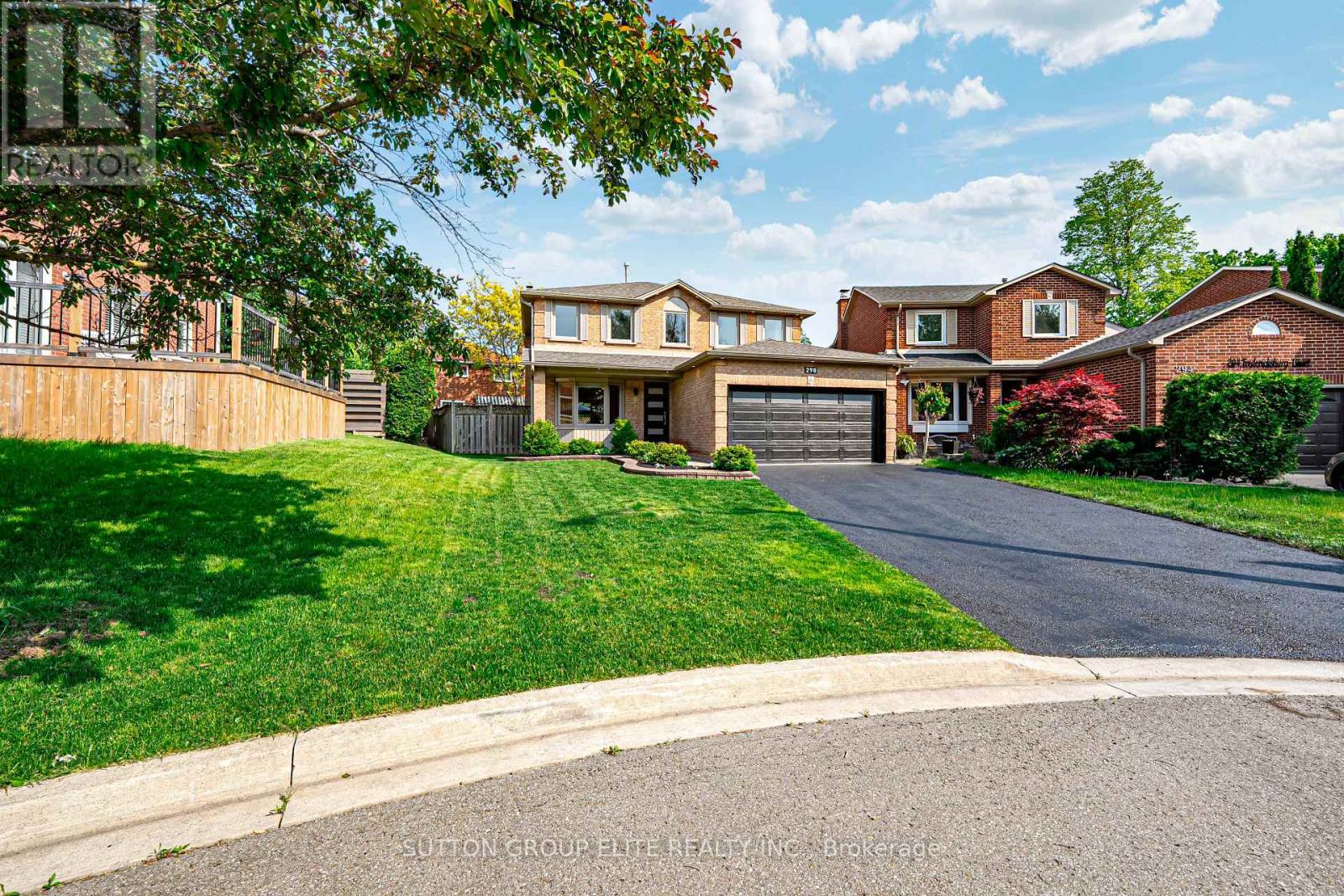 298 Fredericksburg Court, Mississauga, Ontario  L4Z 2T2 - Photo 3 - W12912968