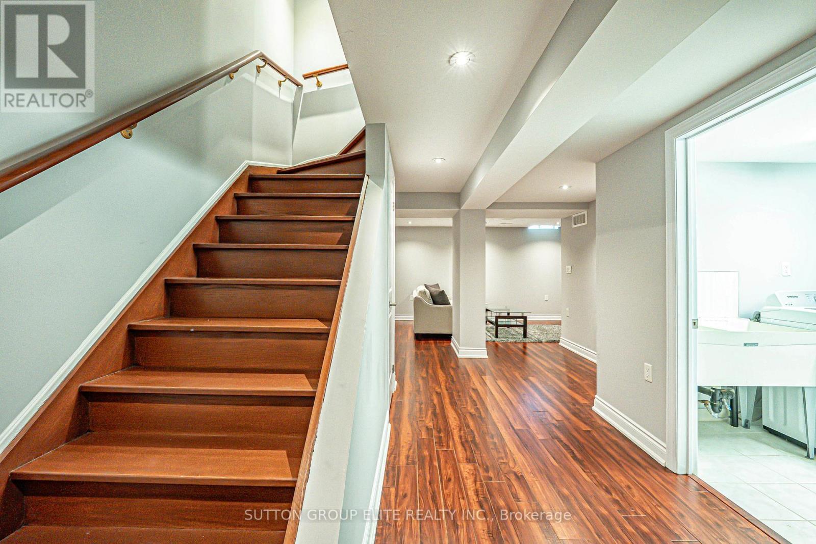 298 Fredericksburg Court, Mississauga, Ontario  L4Z 2T2 - Photo 33 - W12912968