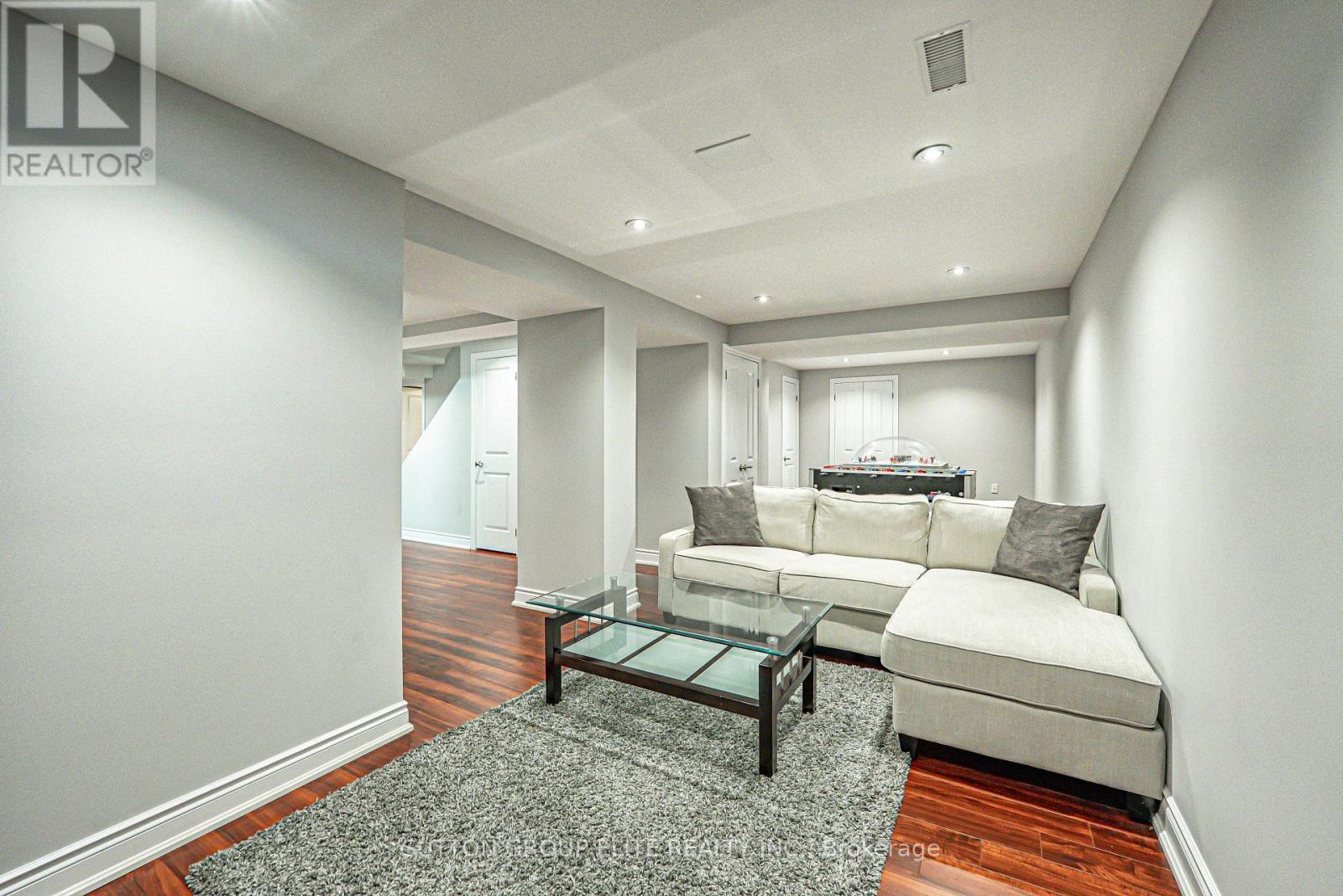 298 Fredericksburg Court, Mississauga, Ontario  L4Z 2T2 - Photo 35 - W12912968