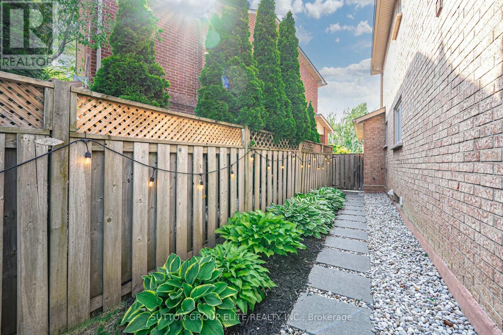 298 Fredericksburg Court, Mississauga, Ontario  L4Z 2T2 - Photo 48 - W12912968