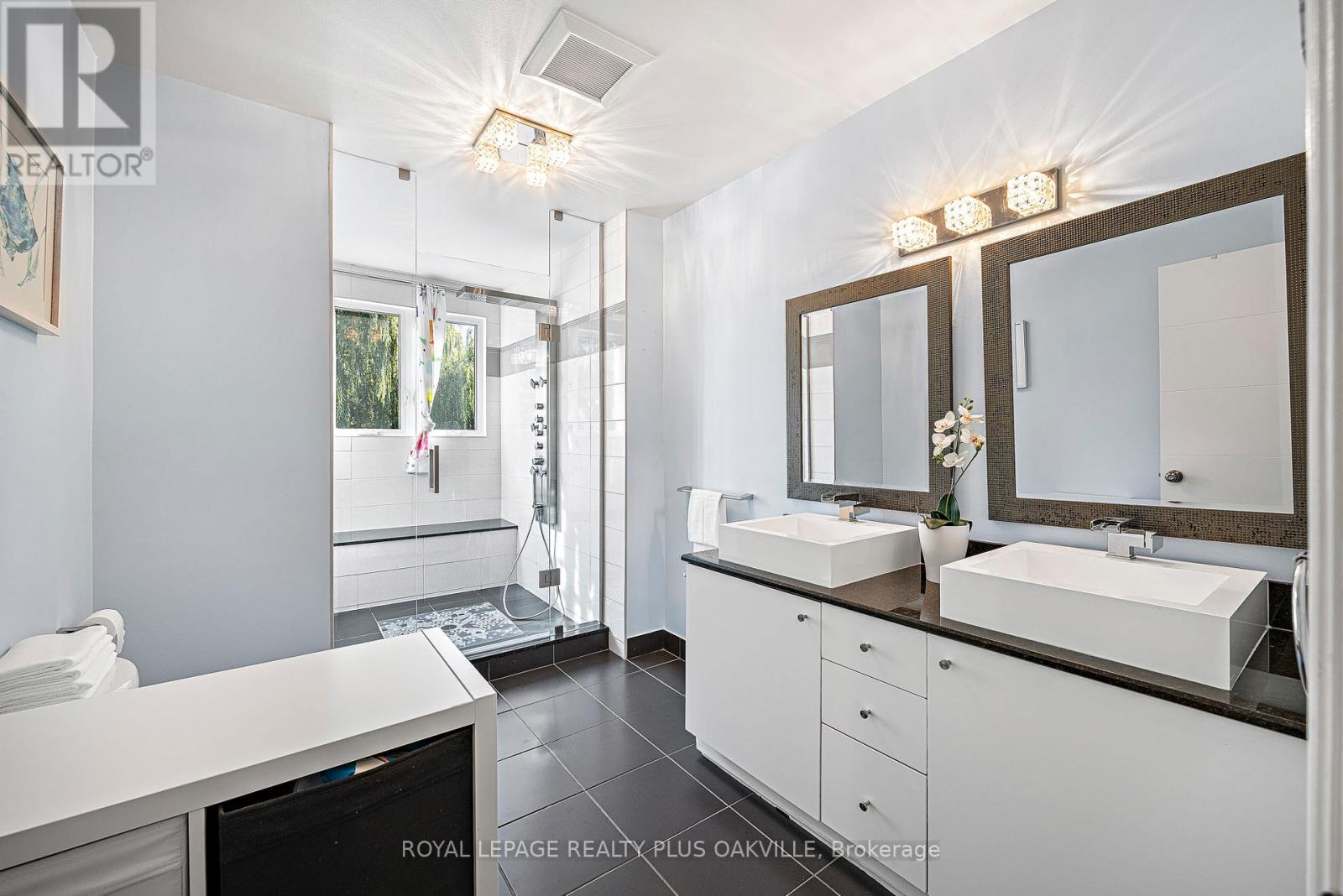 679 Greenravine Drive, Hamilton, Ontario  L9G 4C7 - Photo 35 - X12912886