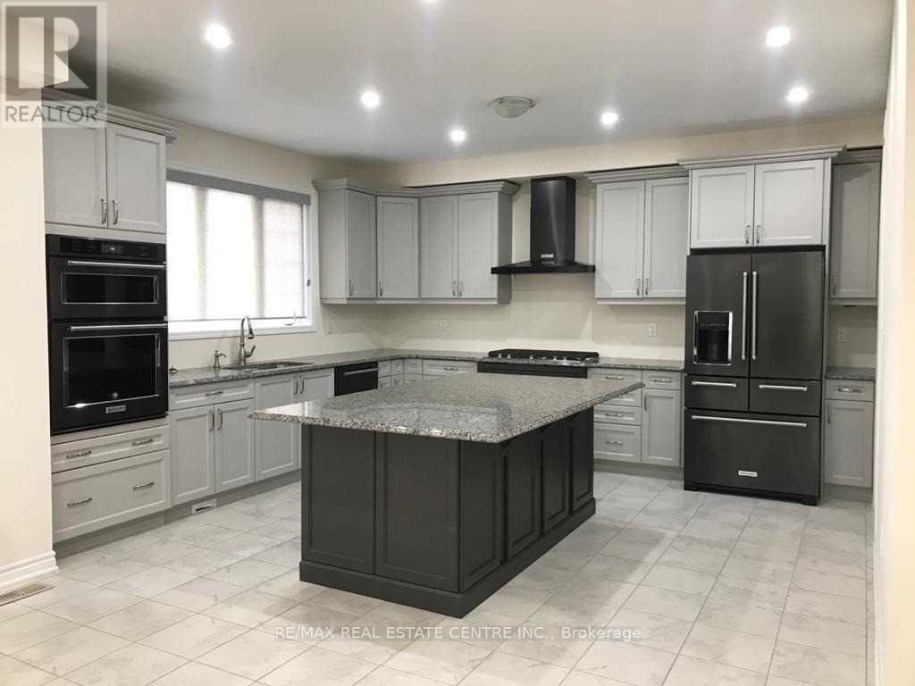 7 Pointer Street, Cambridge, Ontario  N3E 0B3 - Photo 5 - X12912890