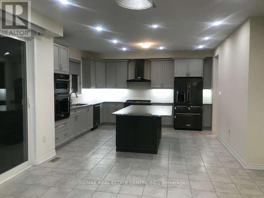 7 Pointer Street, Cambridge, Ontario  N3E 0B3 - Photo 6 - X12912890