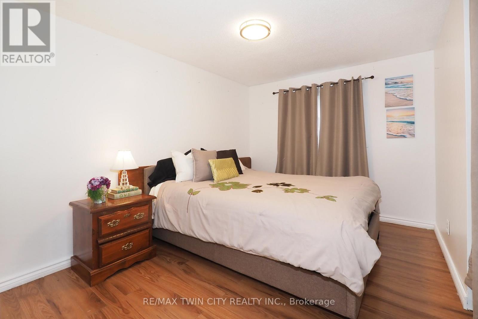 15 Milton Avenue W, Cambridge, Ontario  N3C 2Y3 - Photo 19 - X12912944