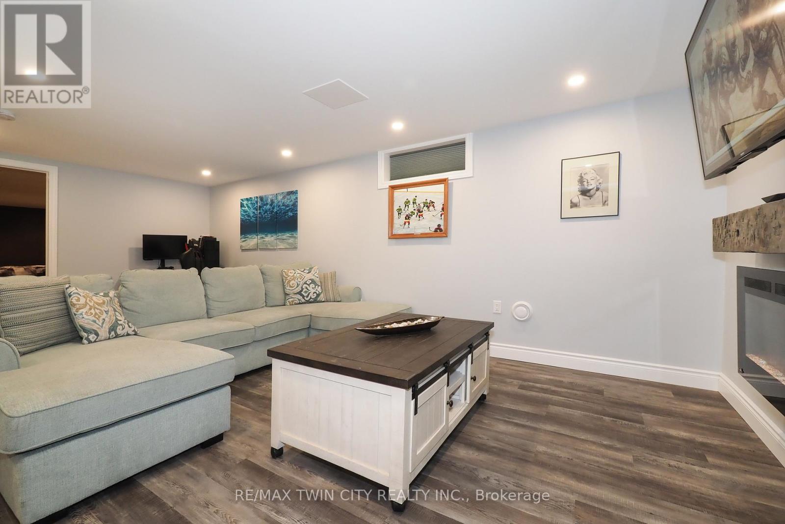 15 Milton Avenue W, Cambridge, Ontario  N3C 2Y3 - Photo 26 - X12912944