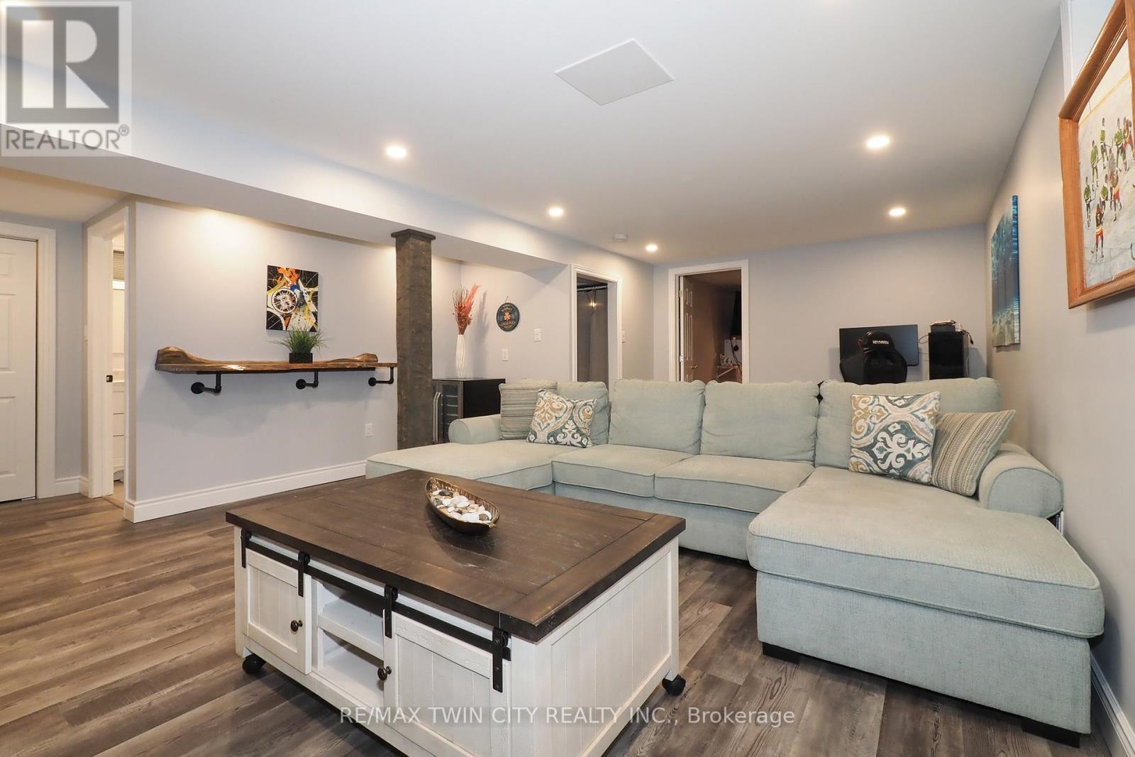 15 Milton Avenue W, Cambridge, Ontario  N3C 2Y3 - Photo 27 - X12912944