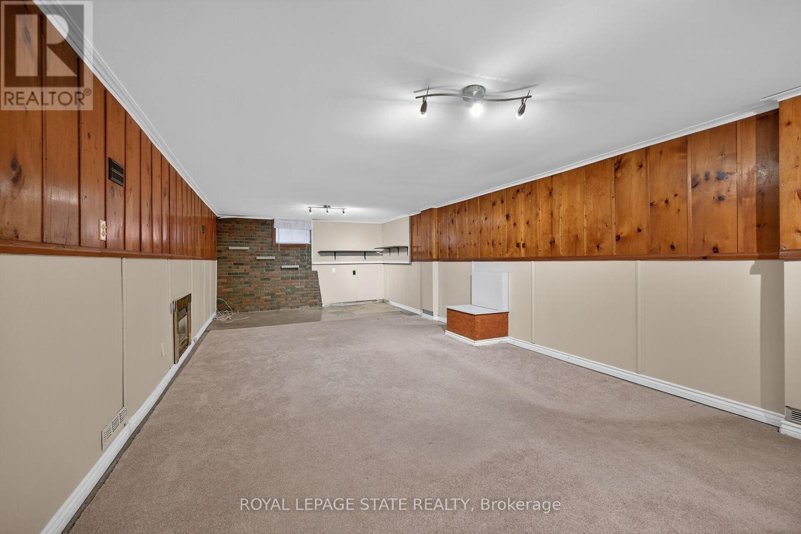 134 West 28th Street, Hamilton, Ontario  L9C 5B2 - Photo 23 - X12912966