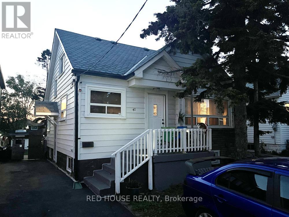 40 NORTH WOODROW BOULEVARD, Toronto, Ontario