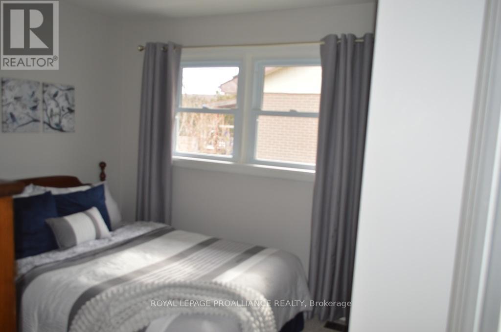 4 Gearin Street, Quinte West, Ontario  K8V 3Y1 - Photo 15 - X12912988