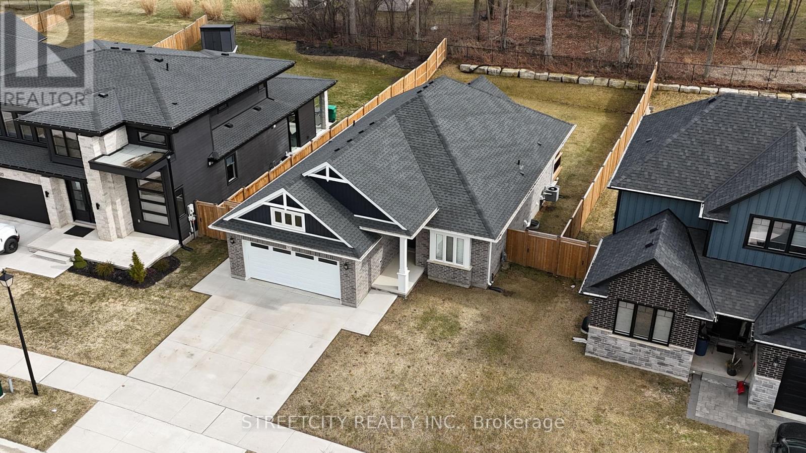 95 OPTIMIST DRIVE, Southwold, Ontario