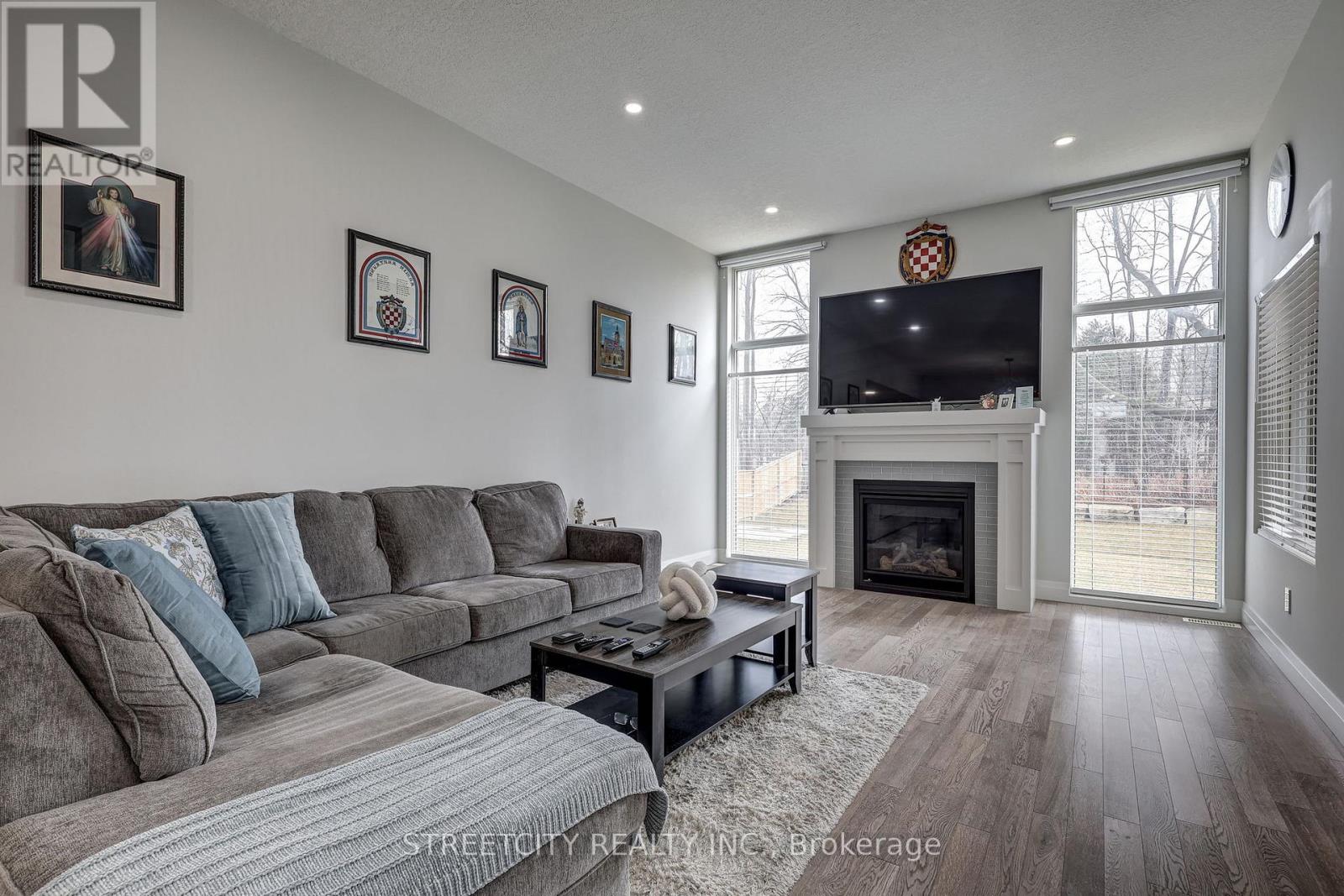 95 Optimist Drive, Southwold, Ontario  N5P 3T2 - Photo 10 - X12913004