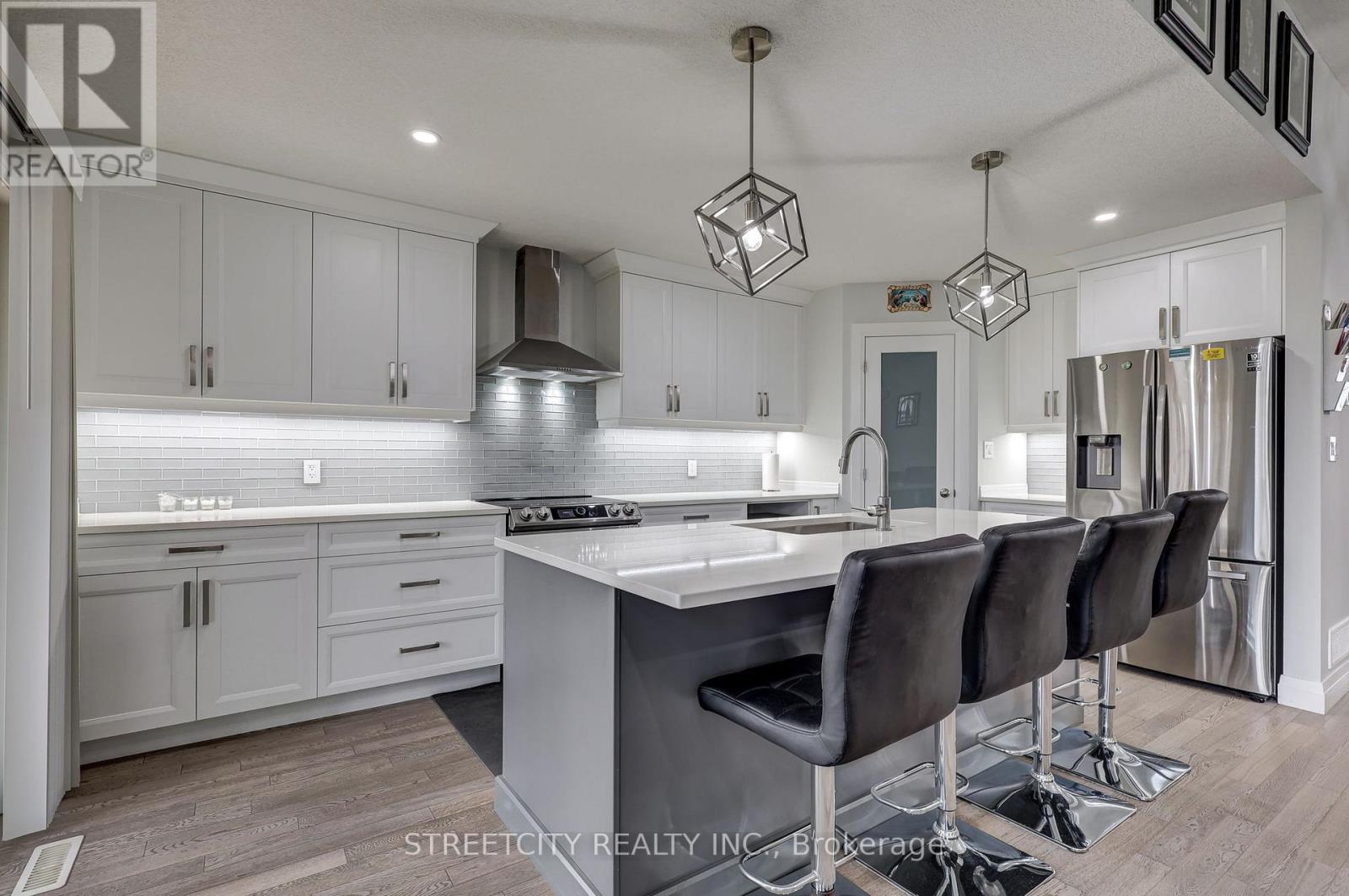 95 Optimist Drive, Southwold, Ontario  N5P 3T2 - Photo 15 - X12913004