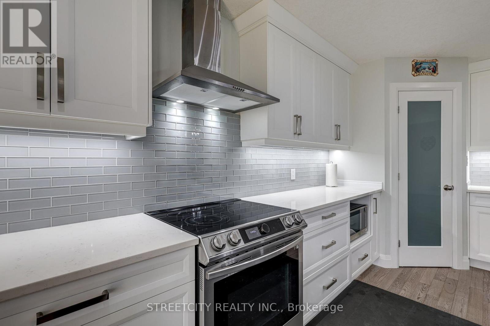 95 Optimist Drive, Southwold, Ontario  N5P 3T2 - Photo 16 - X12913004