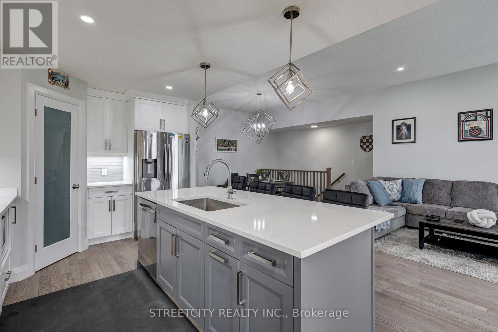 95 Optimist Drive, Southwold, Ontario  N5P 3T2 - Photo 18 - X12913004