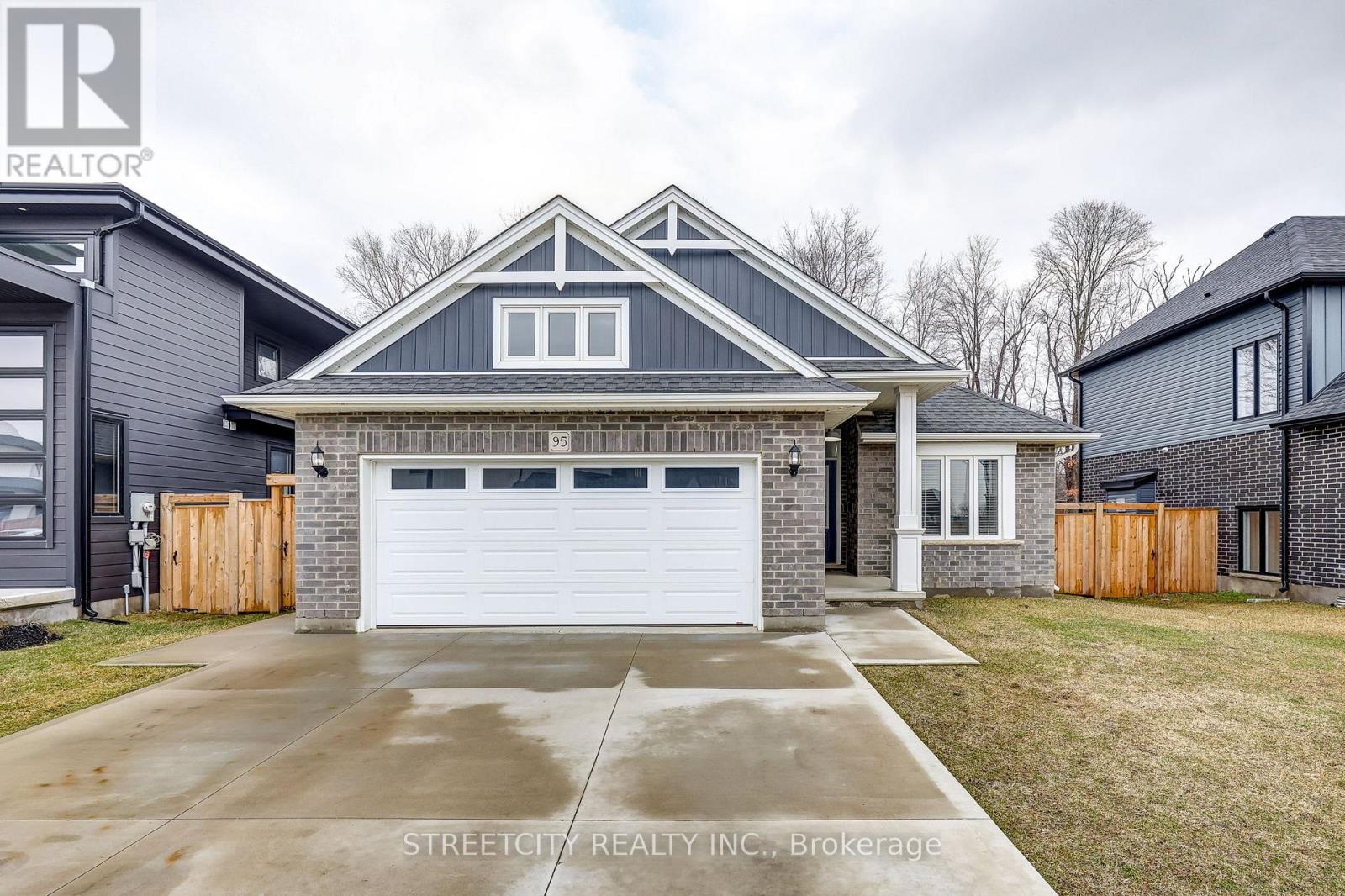 95 Optimist Drive, Southwold, Ontario  N5P 3T2 - Photo 2 - X12913004