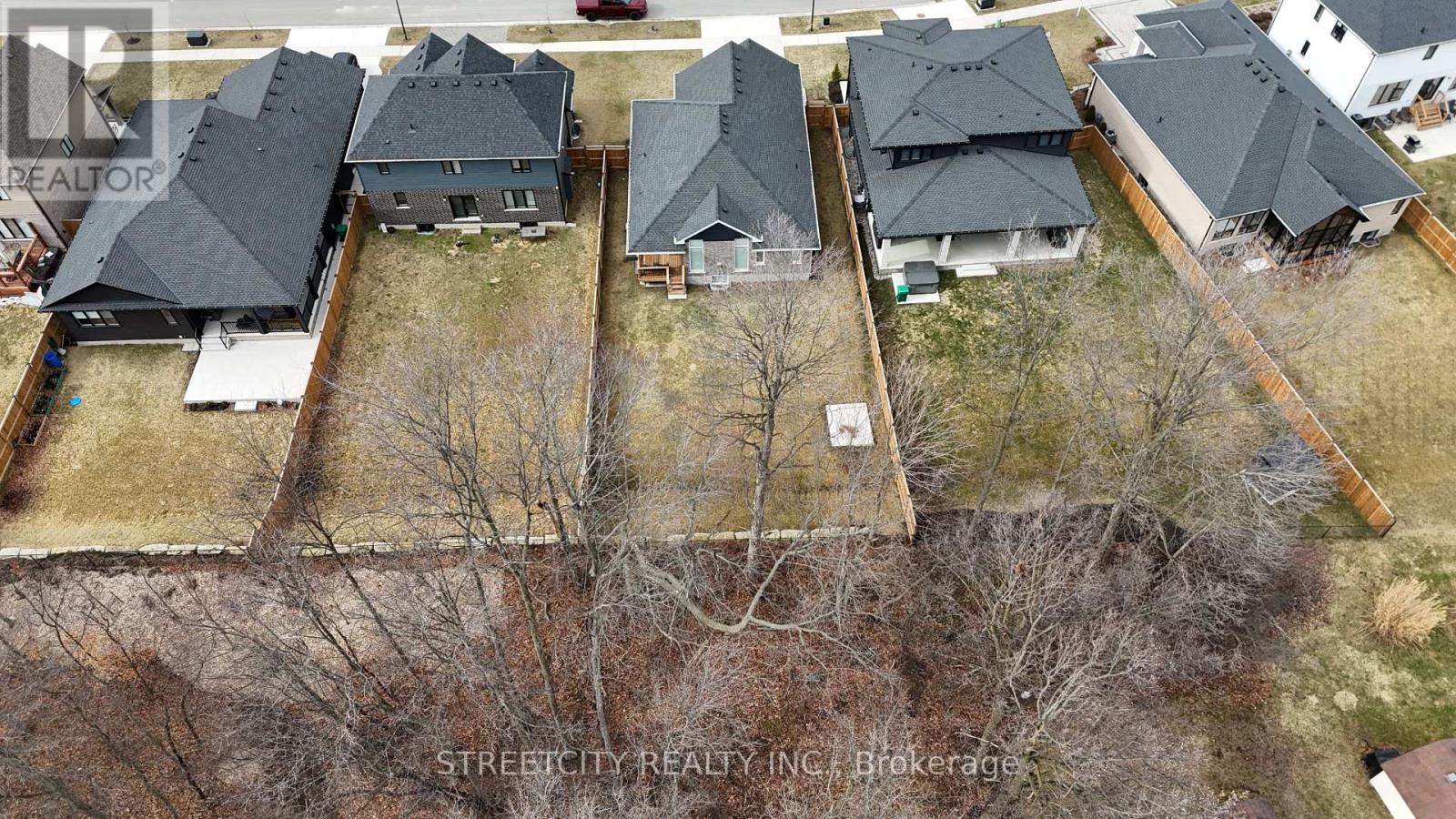 95 Optimist Drive, Southwold, Ontario  N5P 3T2 - Photo 3 - X12913004