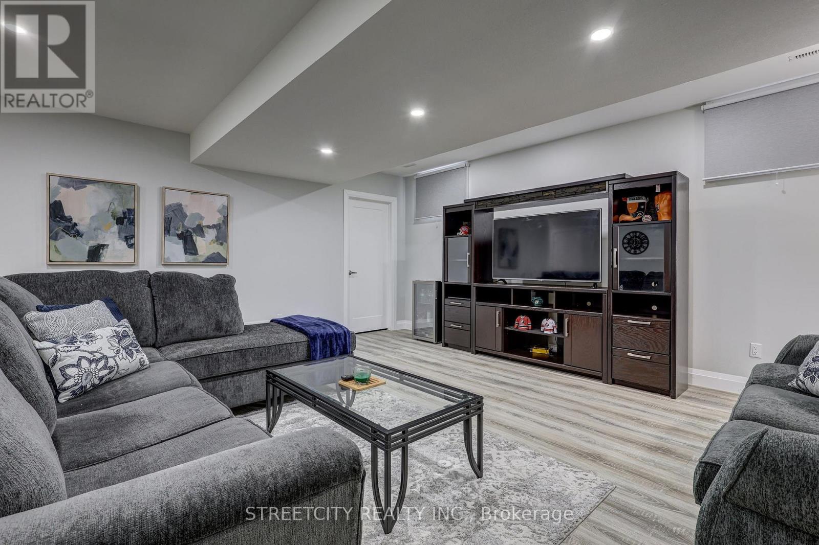 95 Optimist Drive, Southwold, Ontario  N5P 3T2 - Photo 35 - X12913004