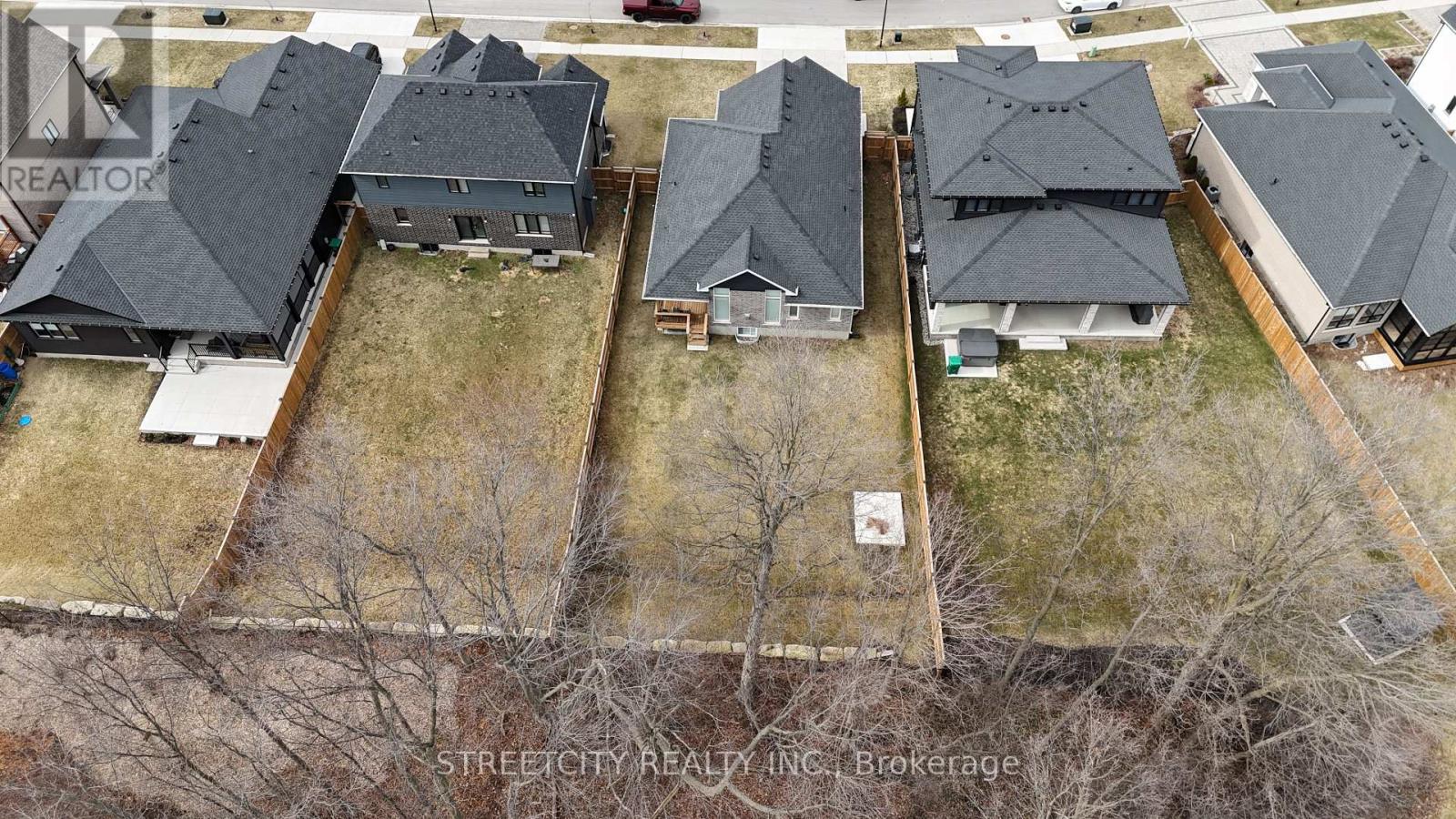 95 Optimist Drive, Southwold, Ontario  N5P 3T2 - Photo 46 - X12913004