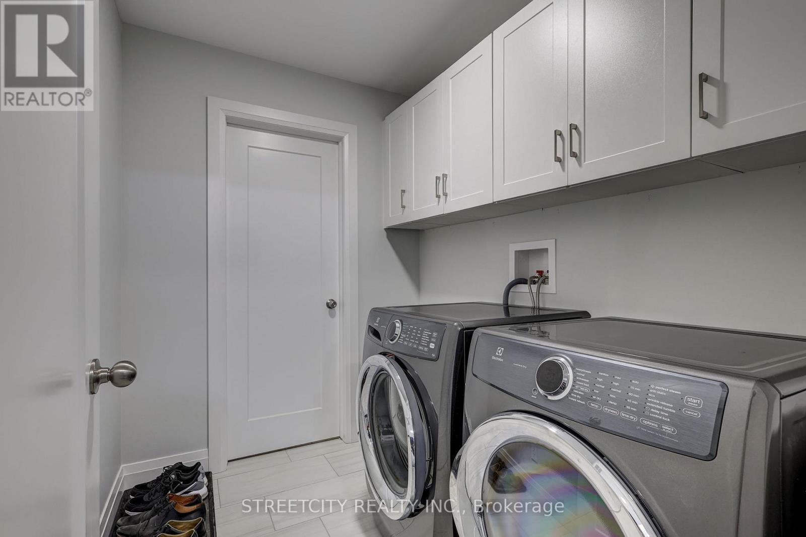 95 Optimist Drive, Southwold, Ontario  N5P 3T2 - Photo 6 - X12913004