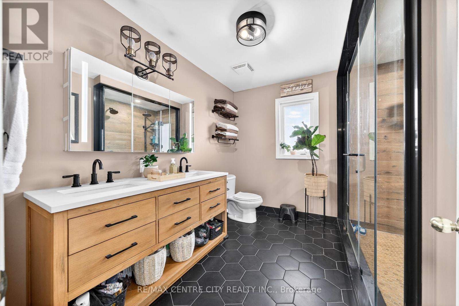 7645 Range Road 1, West Lincoln, Ontario  L0R 2A0 - Photo 36 - X12913012