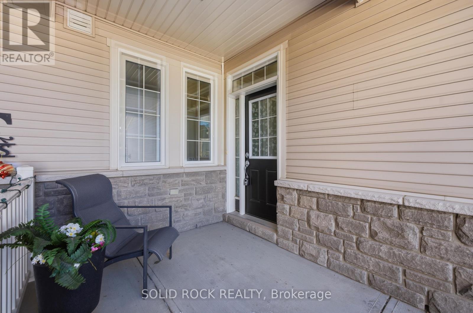 104 Laramie Crescent, Ottawa, Ontario  K2J 5Z8 - Photo 3 - X12912998