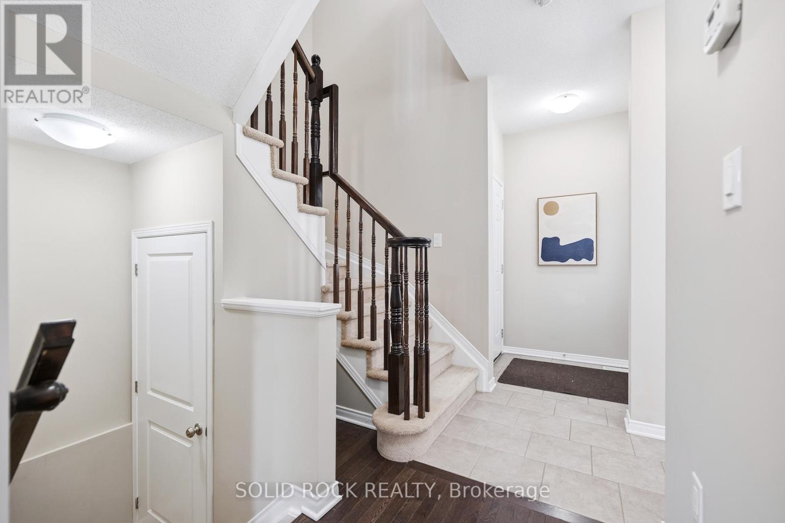 104 Laramie Crescent, Ottawa, Ontario  K2J 5Z8 - Photo 8 - X12912998