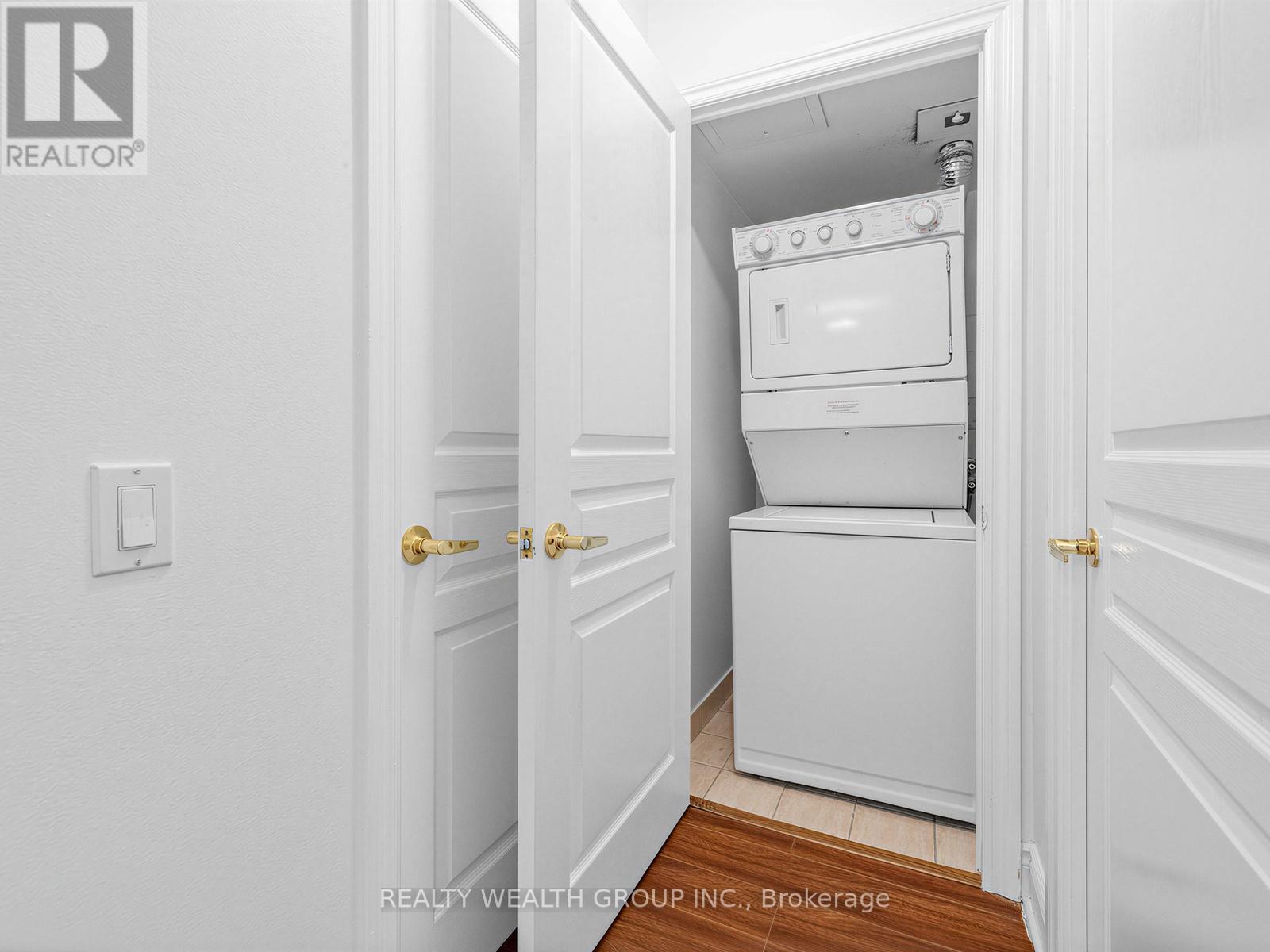 1503 - 5 Northtown Way, Toronto, Ontario  M2N 7A1 - Photo 17 - C12913008