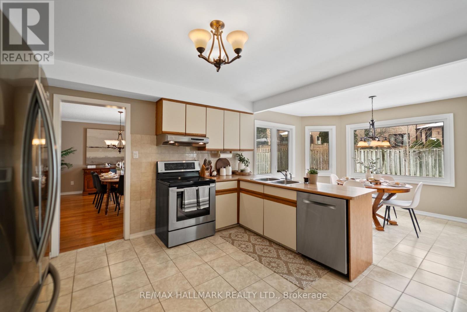 7 Delbeatrice Crescent, Toronto, Ontario  M1C 3G5 - Photo 13 - E12913002