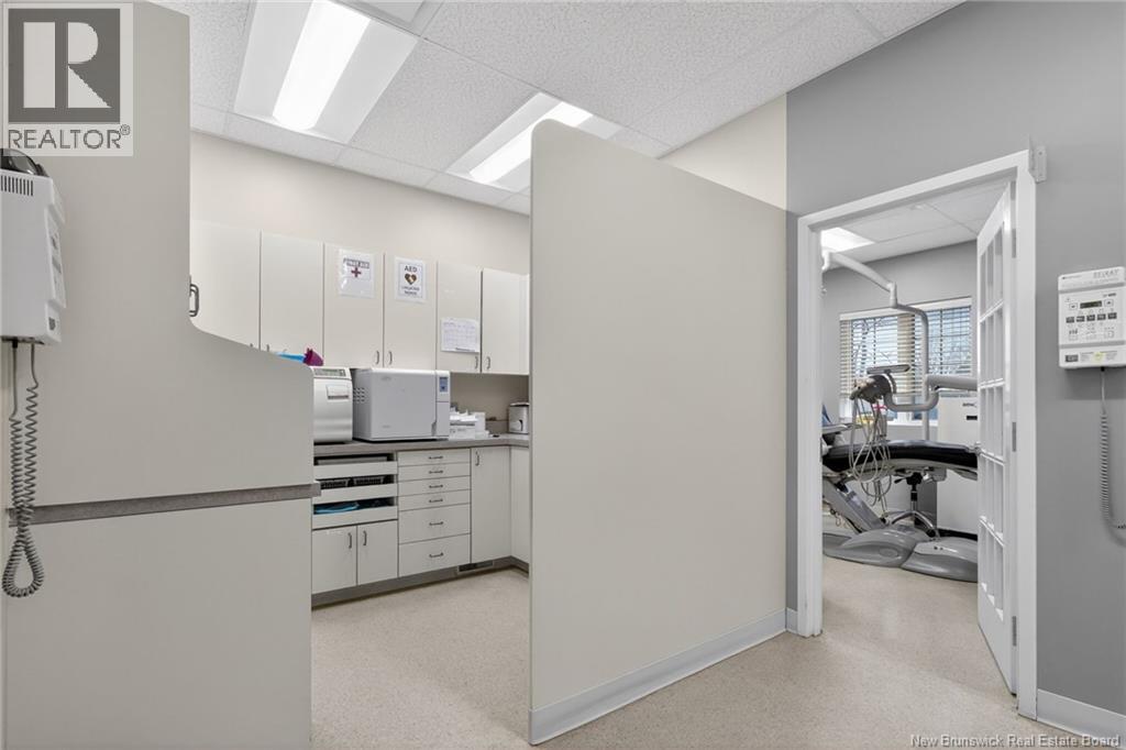 710 Elmwood, Moncton, New Brunswick  E1A 2X7 - Photo 28 - NB135535