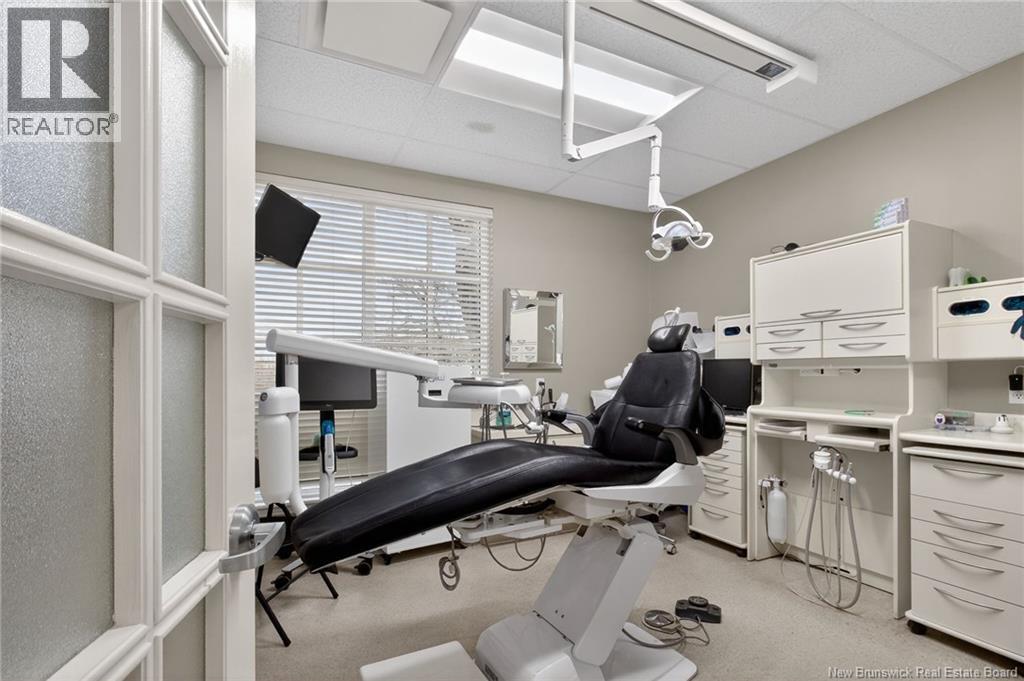 710 Elmwood, Moncton, New Brunswick  E1A 2X7 - Photo 29 - NB135535