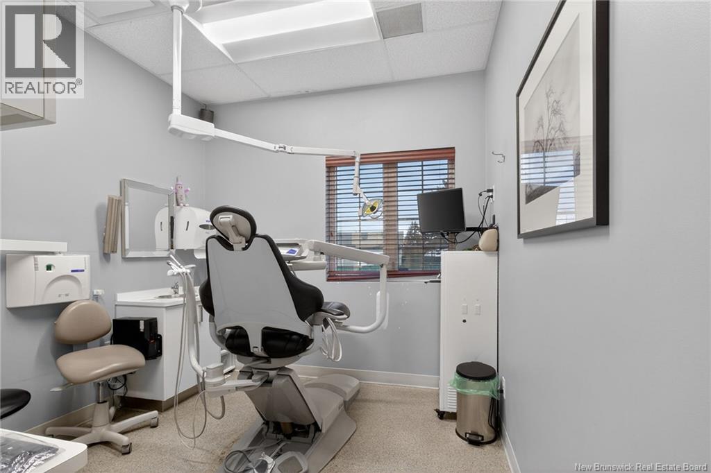 710 Elmwood, Moncton, New Brunswick  E1A 2X7 - Photo 33 - NB135535