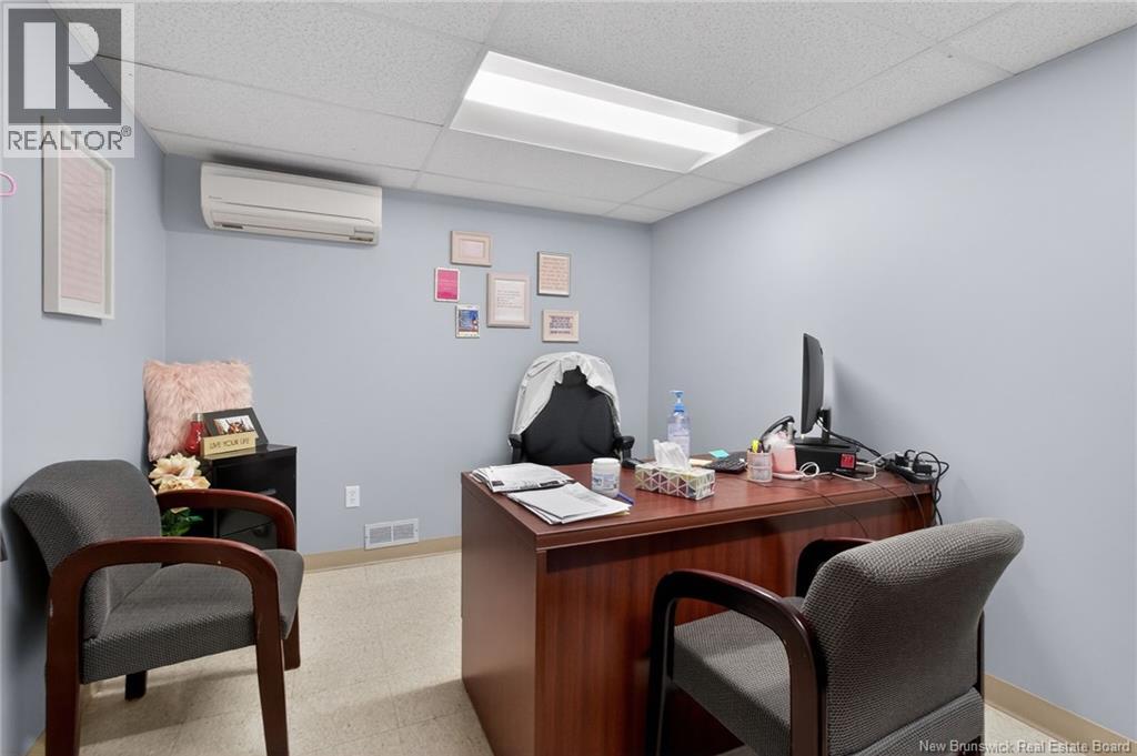 710 Elmwood, Moncton, New Brunswick  E1A 2X7 - Photo 35 - NB135535