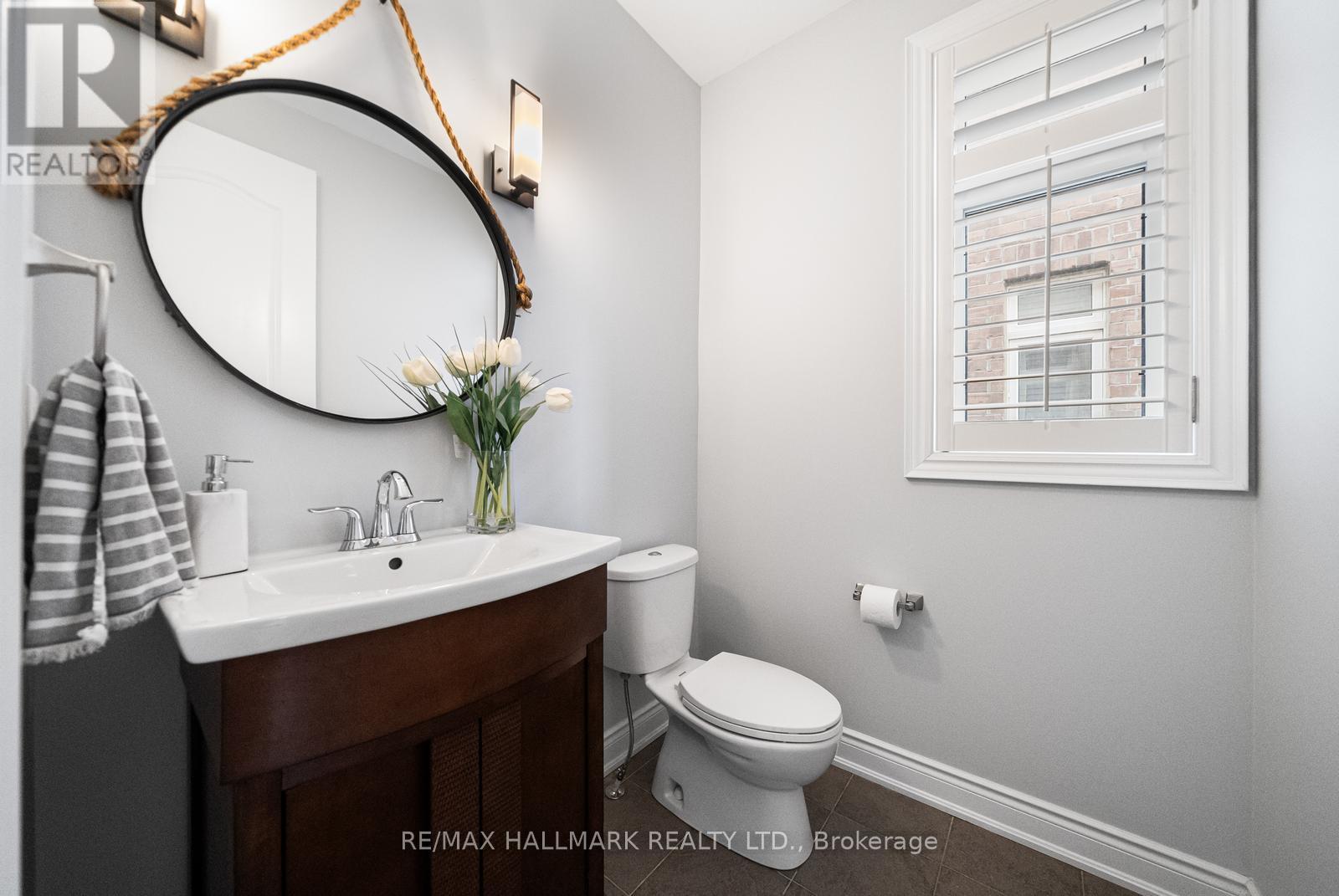 317 Oberfrick Avenue, Vaughan (Patterson), Ontario  L6A 0R5 - Photo 18 - N12912984