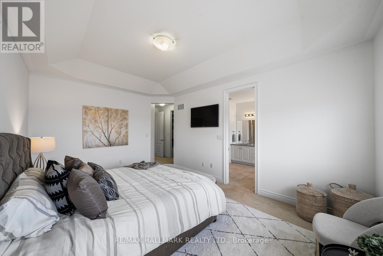 317 Oberfrick Avenue, Vaughan (Patterson), Ontario  L6A 0R5 - Photo 26 - N12912984