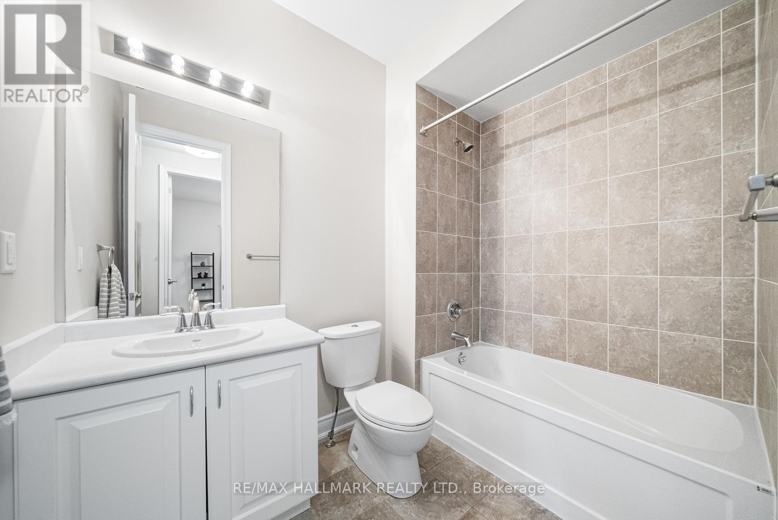 317 Oberfrick Avenue, Vaughan (Patterson), Ontario  L6A 0R5 - Photo 31 - N12912984