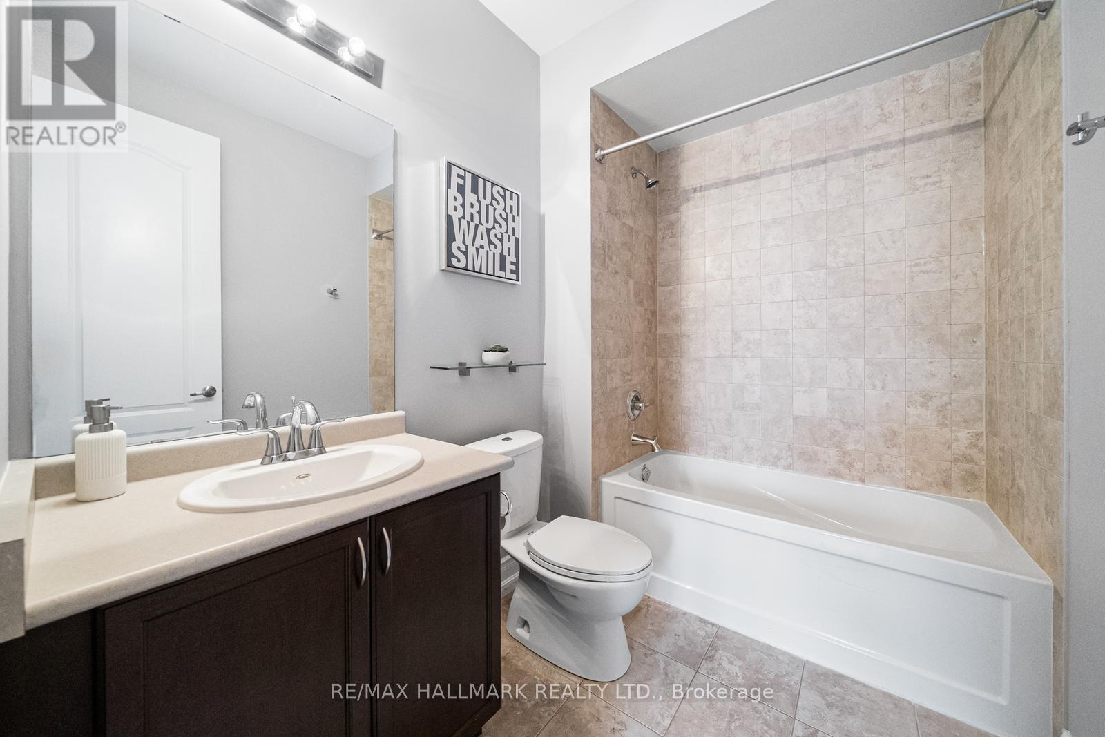 317 Oberfrick Avenue, Vaughan (Patterson), Ontario  L6A 0R5 - Photo 34 - N12912984