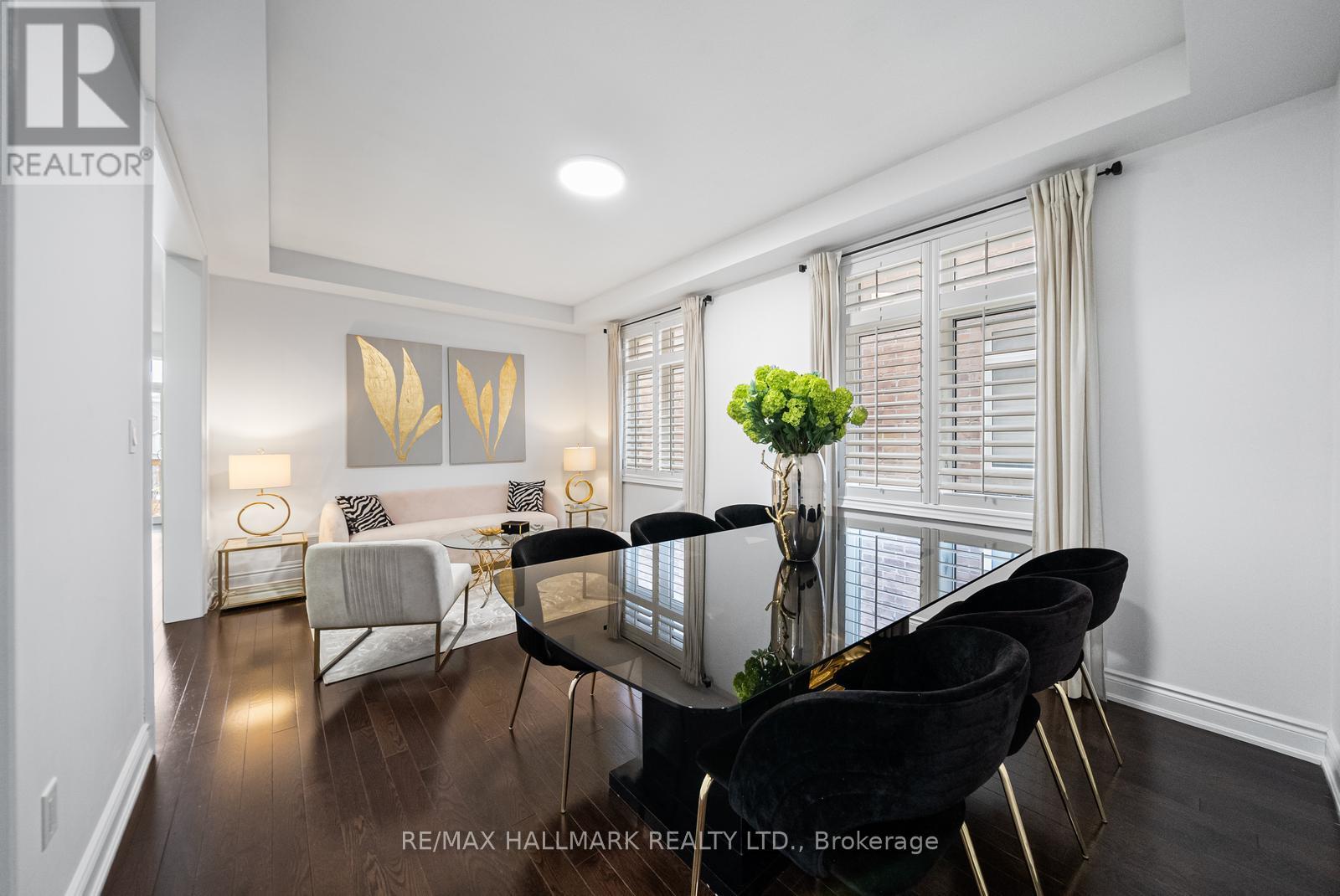 317 Oberfrick Avenue, Vaughan (Patterson), Ontario  L6A 0R5 - Photo 9 - N12912984