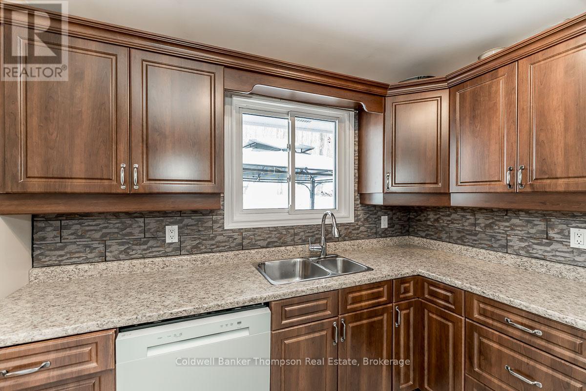 392 Indian Trail, Huntsville, Ontario  P1H 1Y9 - Photo 15 - X12912996