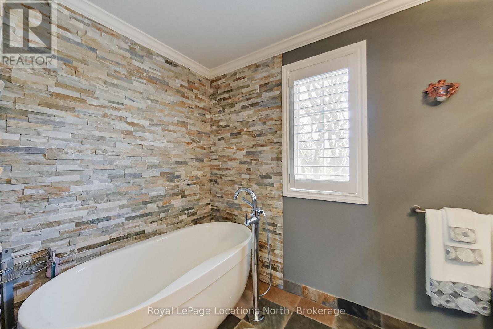 110 Liisa's Lane, Blue Mountains, Ontario  L9Y 0M3 - Photo 23 - X12913010