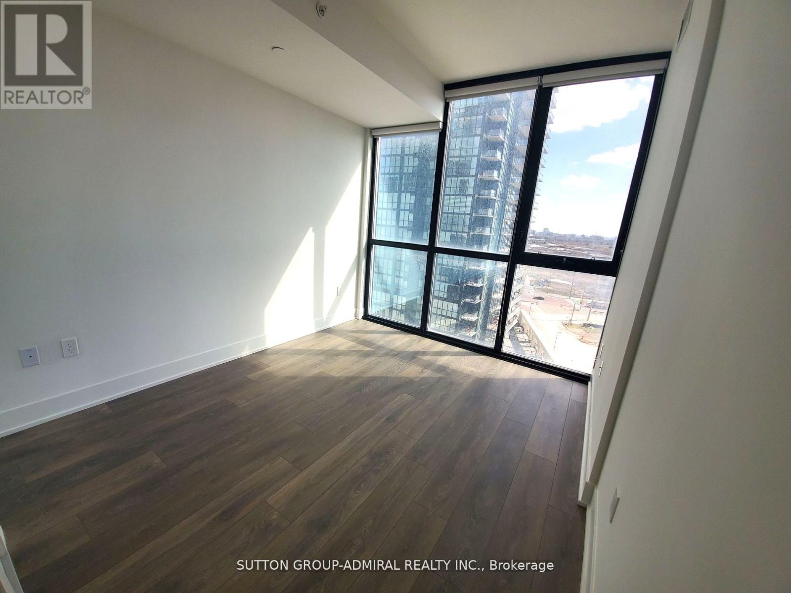 1003 - 2916 Highway 7 Road, Vaughan, Ontario  L4K 0K6 - Photo 4 - N12912992