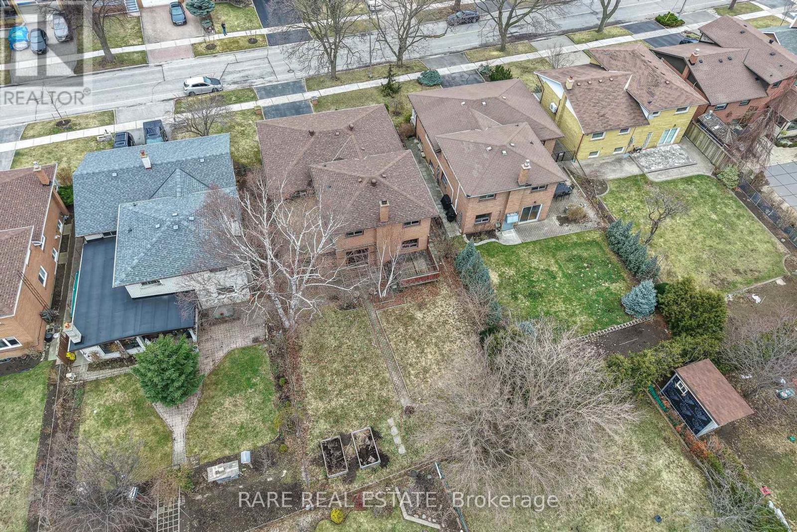 2348 Denise Road, Mississauga, Ontario  L4X 1J4 - Photo 5 - W12913000